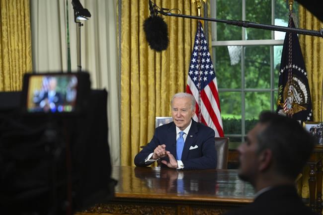 Biden celebrates a 'crisis averted’ in Oval Office address on bipartisan debt ceiling deal | iNFOnews.ca Biden celebrates a 'crisis averted’ in Oval Office address on bipartisan debt ceiling deal | iNFOnews.ca