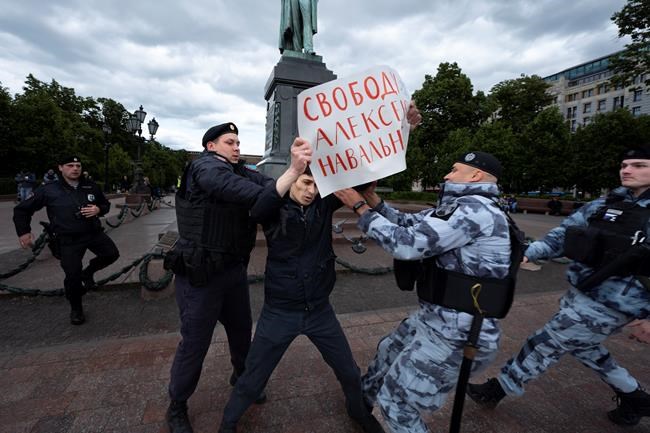 Navalny supporters hold demonstrations to mark Russian opposition leader's 47th birthday | iNFOnews.ca Navalny supporters hold demonstrations to mark Russian opposition leader's 47th birthday | iNFOnews.ca