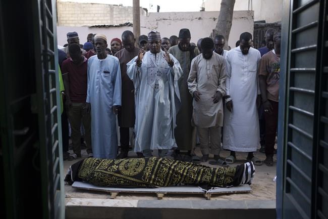 Senegal's president calls for an investigation into deadly clashes, says he's open to dialogue | iNFOnews.ca