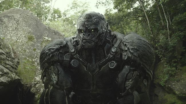 Movie Review: Who let the beasts out? New 'Transformers' tries but fails to energize the saga | iNFOnews.ca Movie Review: Who let the beasts out? New 'Transformers' tries but fails to energize the saga | iNFOnews.ca