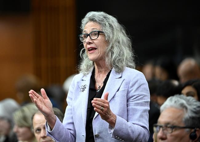 Industry, conservationists welcome Ottawa's delay on B.C. salmon farm transition plan | iNFOnews.ca