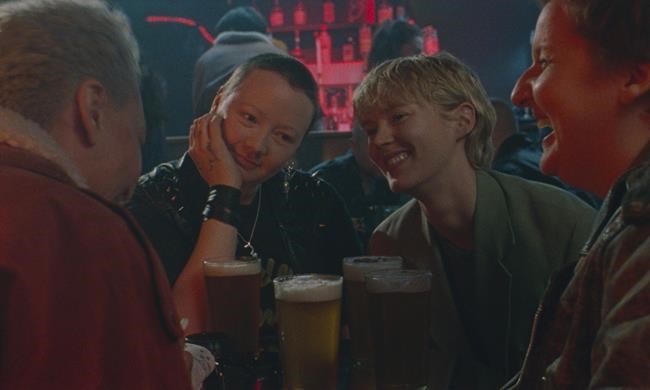 Movie Review: In ‘Blue Jean,’ a nuanced picture of life as a lesbian in Margaret Thatcher’s Britain | iNFOnews.ca