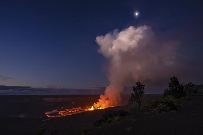 Kilauea, one of the world's most active volcanoes, begins erupting after 3-month pause | iNFOnews.ca