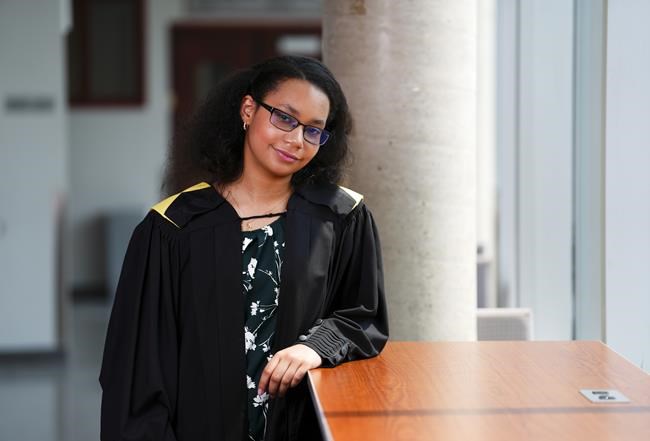 Ottawa girl set to become the youngest university graduate in Canadian history | iNFOnews.ca