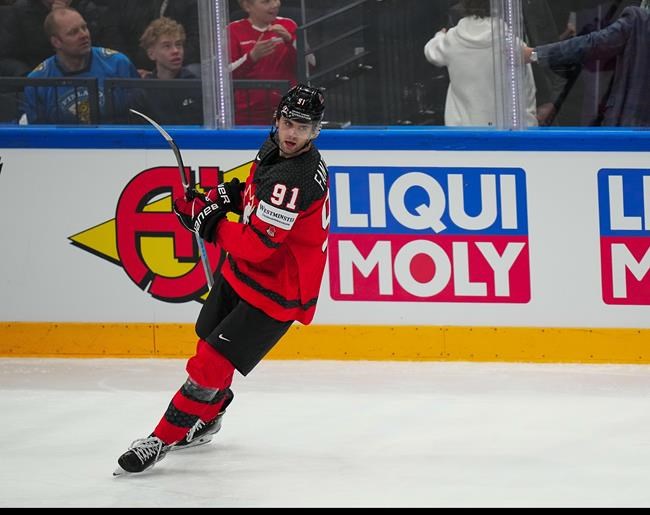 Meet and greet: NHL teams, prospects have plenty to talk about at scouting combine | iNFOnews.ca