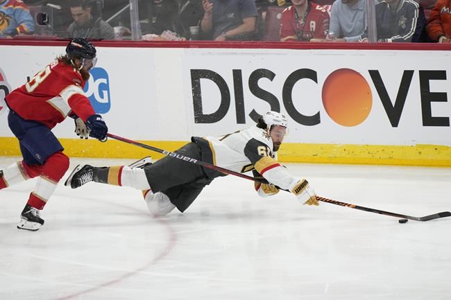 Golden Knights fend off Panthers 3-2, move 1 win from Stanley Cup title | iNFOnews.ca