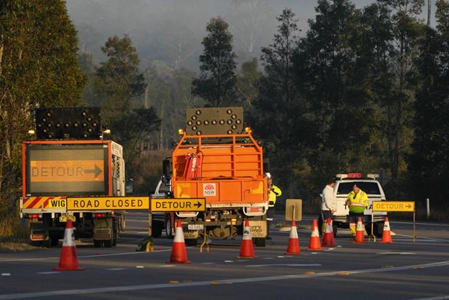 Driver charged after bus carrying wedding guests in Australia rolls over, killing 10 and injuring 25 | iNFOnews.ca