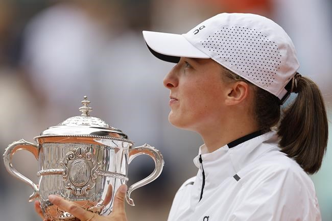 Novak Djokovic returns to ATP No. 1 with his 23rd Slam title; Iga Swiatek stays at WTA No. 1 | iNFOnews.ca Novak Djokovic returns to ATP No. 1 with his 23rd Slam title; Iga Swiatek stays at WTA No. 1 | iNFOnews.ca