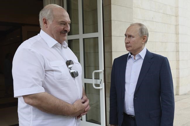 Leader of Belarus says he wouldn't hesitate to use Russian nuclear weapons to repel aggression | iNFOnews.ca
