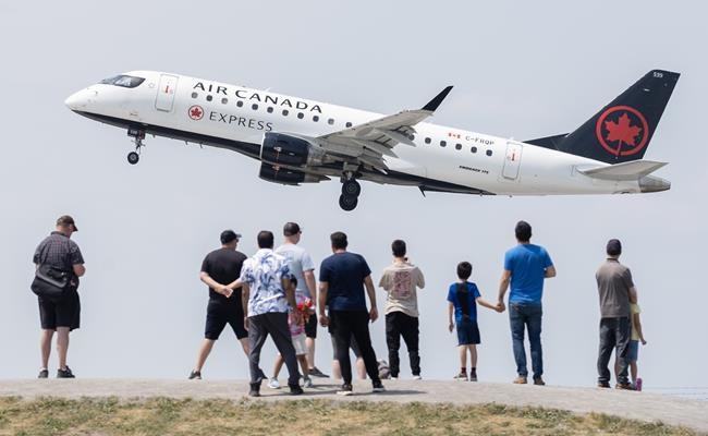 Air Canada pilots kickstart bargaining, hot on heels of WestJet crew wage gains | iNFOnews.ca Air Canada pilots kickstart bargaining, hot on heels of WestJet crew wage gains | iNFOnews.ca