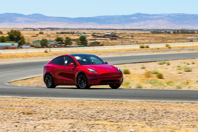 Edmunds Compares: 2023 Kia EV6 GT vs Tesla Model Y Performance | iNFOnews.ca