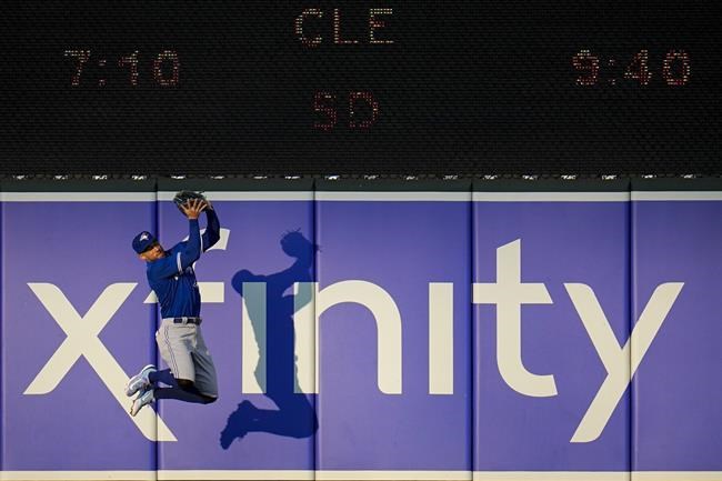 José Berríos takes no-hitter into 7th, Blue Jays beat Orioles 3-1 | iNFOnews.ca José Berríos takes no-hitter into 7th, Blue Jays beat Orioles 3-1 | iNFOnews.ca