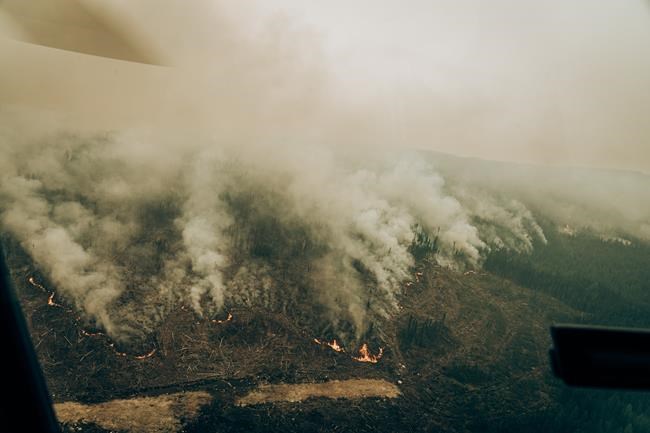 Quebec firefighters struggling to control wildfires in northern, western regions | iNFOnews.ca