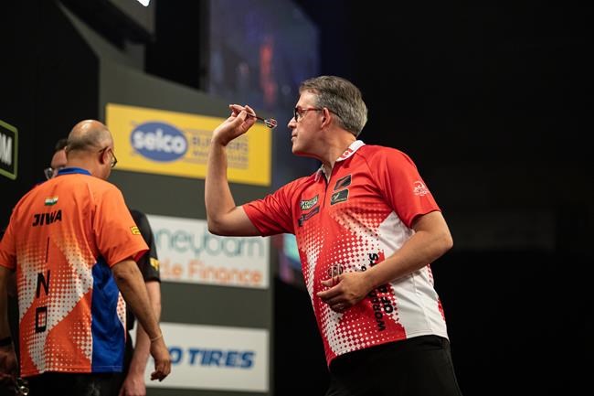 Canadians dispatch India to open World Cup of Darts on a winning note | iNFOnews.ca