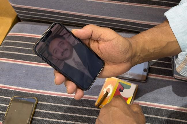 Thousands of Sudanese fleeing fighting with no travel documents trapped on the border with Egypt | iNFOnews.ca Thousands of Sudanese fleeing fighting with no travel documents trapped on the border with Egypt | iNFOnews.ca