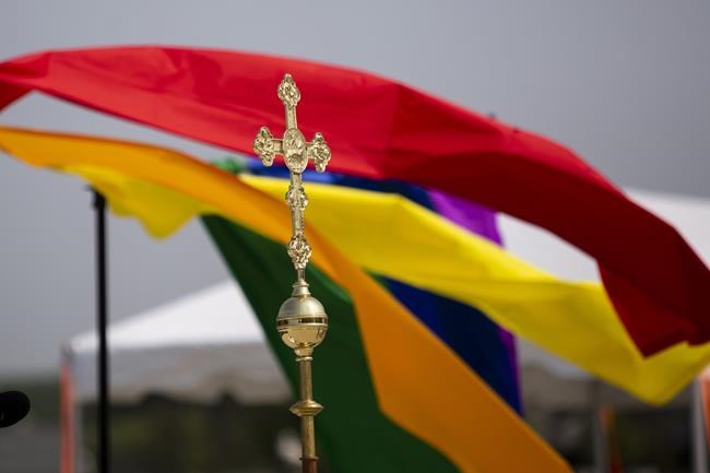 TV news owner apologizes for Pride Month memo that told Michigan staff to cover fewer LGBTQ+ events | iNFOnews.ca TV news owner apologizes for Pride Month memo that told Michigan staff to cover fewer LGBTQ+ events | iNFOnews.ca