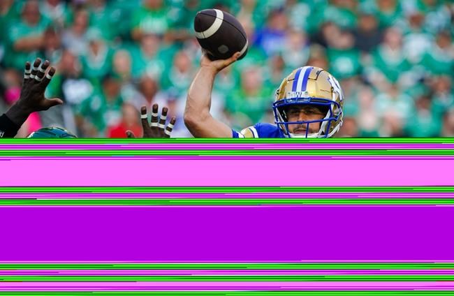 Zach Collaros throws 2 TDs, rushes for one as Blue Bombers beat Roughriders 45-27 | iNFOnews.ca