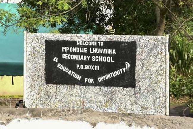 At least 41 killed in rebel attack on Ugandan school near Congo border | iNFOnews.ca At least 41 killed in rebel attack on Ugandan school near Congo border | iNFOnews.ca