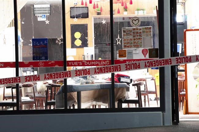 4 people wounded by man wielding axe who attacked diners at Chinese restaurants in New Zealand | iNFOnews.ca 4 people wounded by man wielding axe who attacked diners at Chinese restaurants in New Zealand | iNFOnews.ca