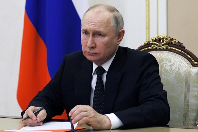 Bridge sitting on key Russian supply route near Crimea struck by missiles | iNFOnews.ca