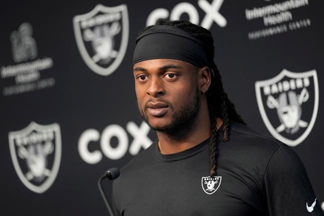 Assault charge dropped against Raiders' Davante Adams for shoving photographer | iNFOnews.ca Assault charge dropped against Raiders' Davante Adams for shoving photographer | iNFOnews.ca