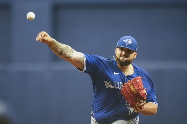 Struggling Jays starter Alek Manoah allows 11 runs in first minor league game | iNFOnews.ca