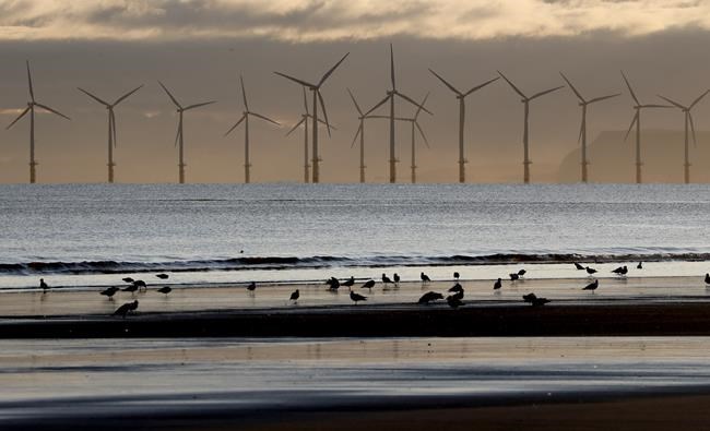Climate watchdog slams UK government for backtracking on its fossil fuel pledges | iNFOnews.ca