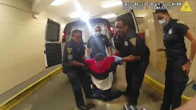 2 more Connecticut officers fired for mistreating Randy Cox after he was paralyzed in a police van | iNFOnews.ca