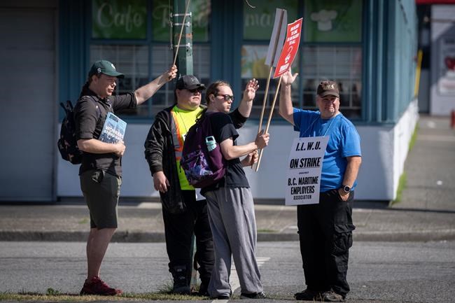 Strike gets underway for more than 7,400 port workers across B.C. | iNFOnews.ca Strike gets underway for more than 7,400 port workers across B.C. | iNFOnews.ca