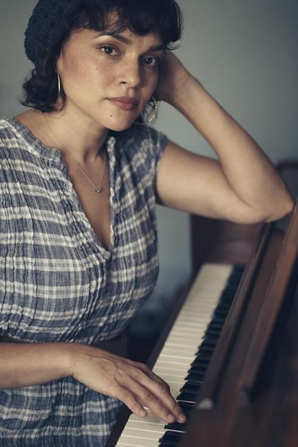 For Norah Jones, 'Little Broken Hearts' gives a lesson in making the most of a bad experience | iNFOnews.ca For Norah Jones, 'Little Broken Hearts' gives a lesson in making the most of a bad experience | iNFOnews.ca