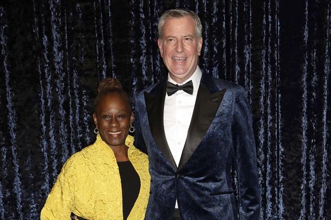 Former New York Mayor de Blasio and wife announce separation, but not divorce | iNFOnews.ca