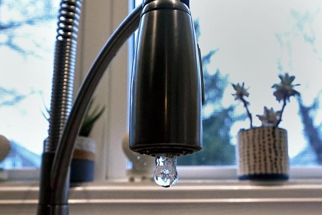 Some cities are digging up water mains and leaving lead pipe in the ground | iNFOnews.ca Some cities are digging up water mains and leaving lead pipe in the ground | iNFOnews.ca