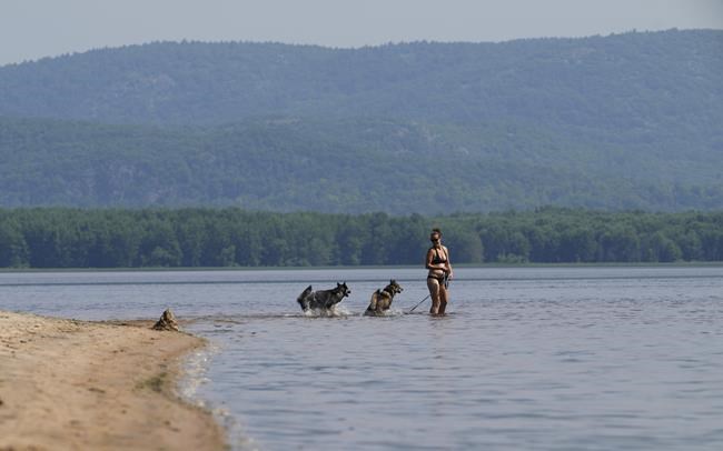 Heat warnings in place in six provinces, Ontario town faces tornado warning | iNFOnews.ca Heat warnings in place in six provinces, Ontario town faces tornado warning | iNFOnews.ca