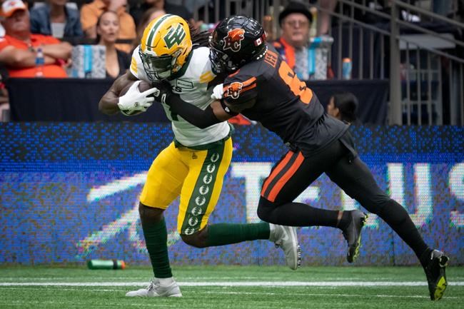 Edmonton's Dunbar faces old squad as Elks, Ticats meet in matchup of struggling teams | iNFOnews.ca Edmonton's Dunbar faces old squad as Elks, Ticats meet in matchup of struggling teams | iNFOnews.ca
