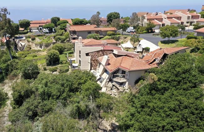 Destructive Southern California landslide slows but more homes ordered evacuated as sewer breaks | iNFOnews.ca