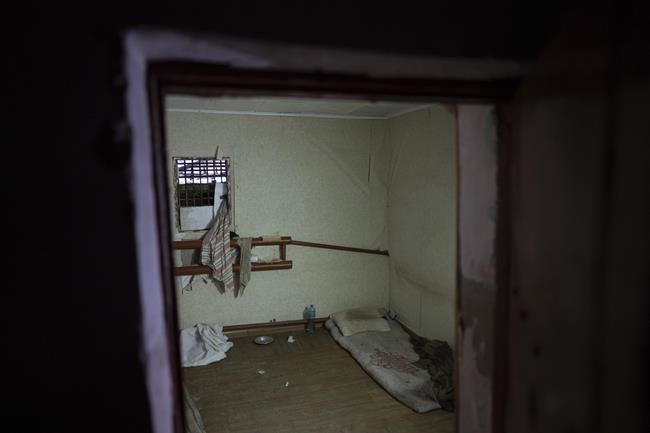 Thousands of Ukraine civilians are being held in Russian prisons. Russia plans to build many more | iNFOnews.ca