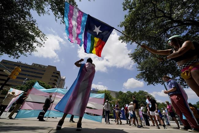 Families and doctors sue Texas over its new ban on transgender care for minors | iNFOnews.ca
