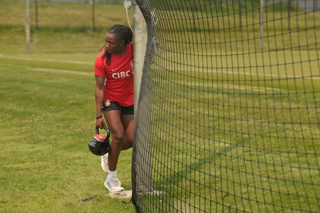 Canada ties England 0-0 in a closed-door match, its final World Cup warmup | iNFOnews.ca Canada ties England 0-0 in a closed-door match, its final World Cup warmup | iNFOnews.ca