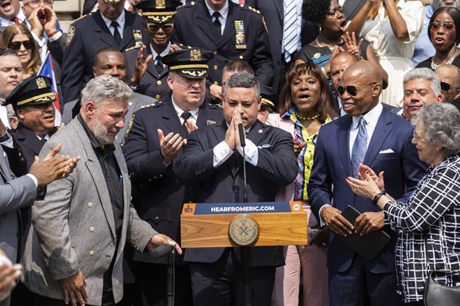 Veteran police official Edward Caban becomes first Latino to head the NYPD | iNFOnews.ca Veteran police official Edward Caban becomes first Latino to head the NYPD | iNFOnews.ca