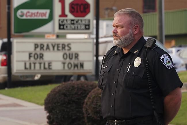 4 slain in Georgia mass shooting memorialized as neighbors gather for candlelight vigil | iNFOnews.ca 4 slain in Georgia mass shooting memorialized as neighbors gather for candlelight vigil | iNFOnews.ca