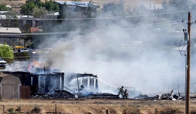 Pilot dies as small plane crashes into unoccupied home in New Mexico | iNFOnews.ca Pilot dies as small plane crashes into unoccupied home in New Mexico | iNFOnews.ca