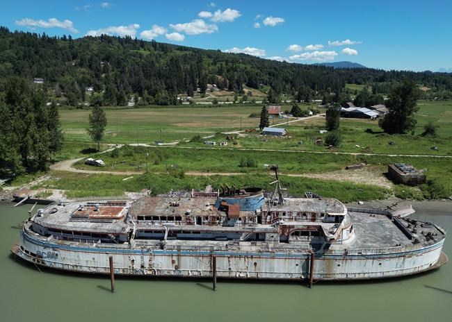 A vast problem: Coast guard floats a new solution to problem of abandoned boats | iNFOnews.ca