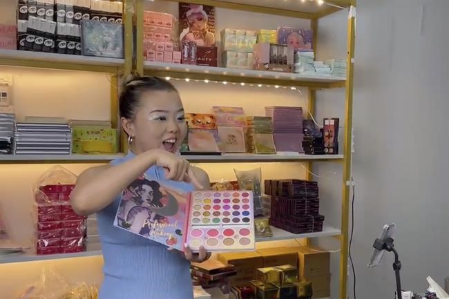 Chinese livestreamers set their sights on TikTok sales to shoppers in the US and Europe | iNFOnews.ca Chinese livestreamers set their sights on TikTok sales to shoppers in the US and Europe | iNFOnews.ca