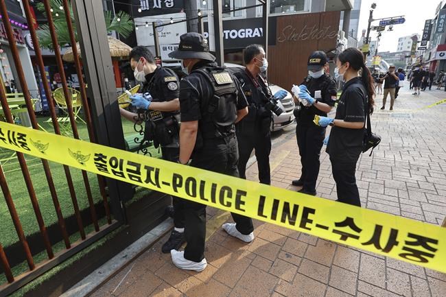1 person killed, 3 others wounded in knife attack in South Korea's capital | iNFOnews.ca 1 person killed, 3 others wounded in knife attack in South Korea's capital | iNFOnews.ca
