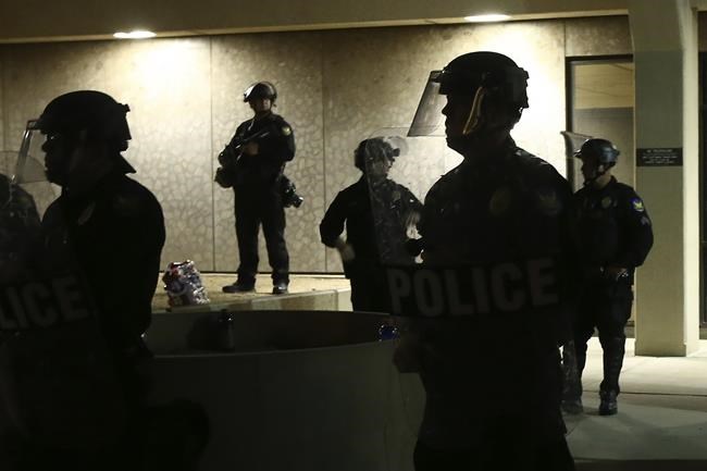 Court strikes down limits on filming of police in Arizona | iNFOnews.ca Court strikes down limits on filming of police in Arizona | iNFOnews.ca
