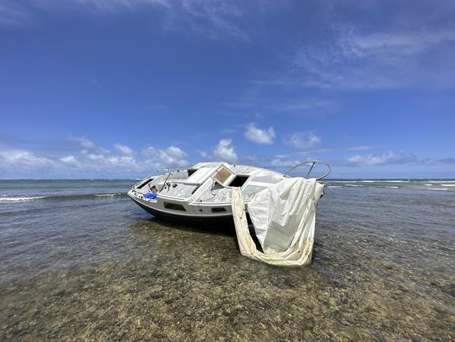 A man tried to sail from California to Mexico. He was rescued, but abandoned boat drifted to Hawaii | iNFOnews.ca A man tried to sail from California to Mexico. He was rescued, but abandoned boat drifted to Hawaii | iNFOnews.ca
