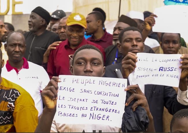 Niger's president vows democracy will prevail after mutinous soldiers detain him and declare a coup | iNFOnews.ca Niger's president vows democracy will prevail after mutinous soldiers detain him and declare a coup | iNFOnews.ca