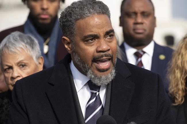 Black lawmakers press Justice and Education Departments to investigate Florida's race curriculum | iNFOnews.ca