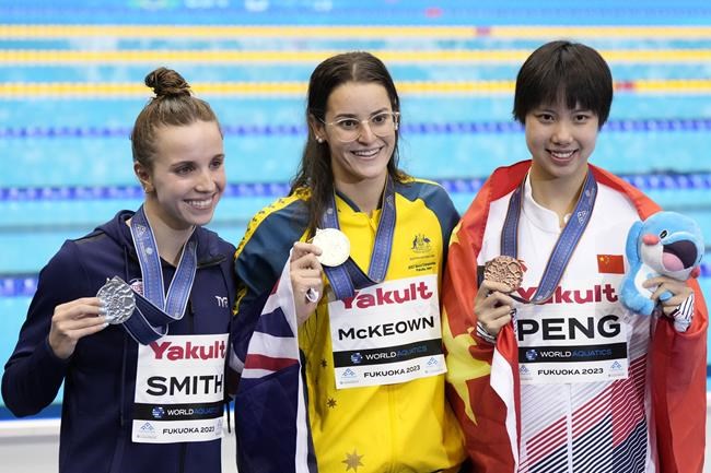 Katie Ledecky passes Michael Phelps for most individual golds at world championships | iNFOnews.ca Katie Ledecky passes Michael Phelps for most individual golds at world championships | iNFOnews.ca