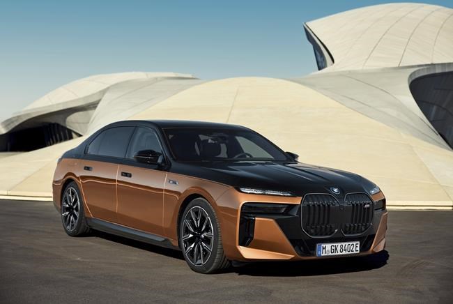 Edmunds: 2023 Mercedes-Benz EQS vs. 2023 BMW i7 | iNFOnews.ca Edmunds: 2023 Mercedes-Benz EQS vs. 2023 BMW i7 | iNFOnews.ca